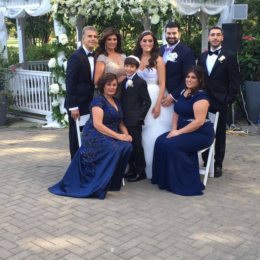 Meet your Posher, Iris